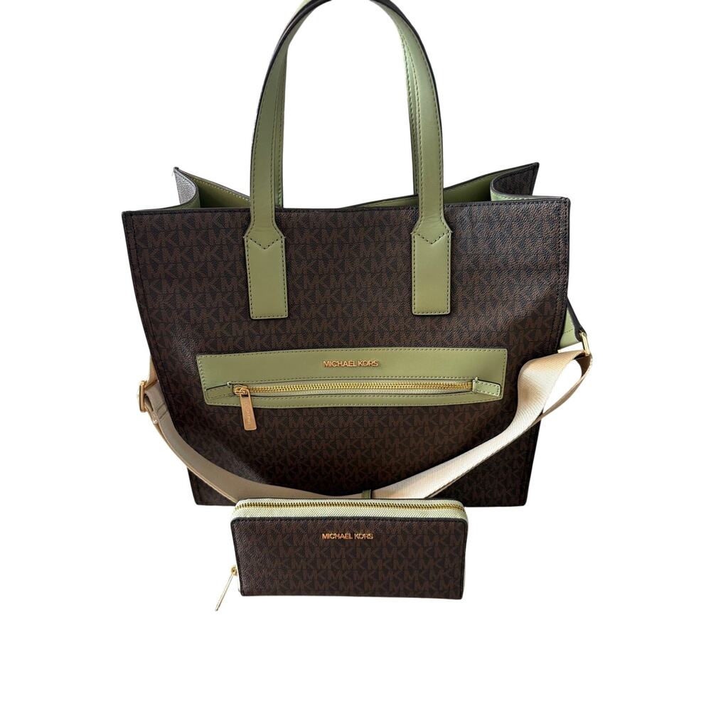 Michael Kors Marilyn Signature Logo Tote and matching wallet